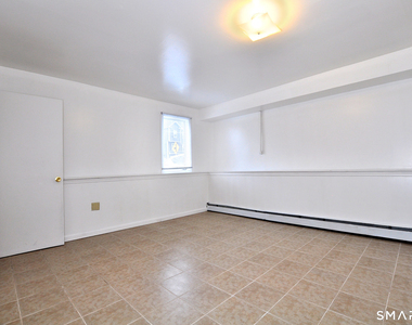 1681 Litchfield Turnpike - Photo Thumbnail 8