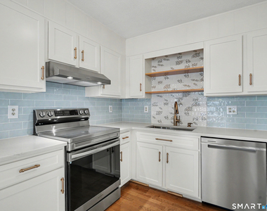 31 Betts Place - Photo Thumbnail 1