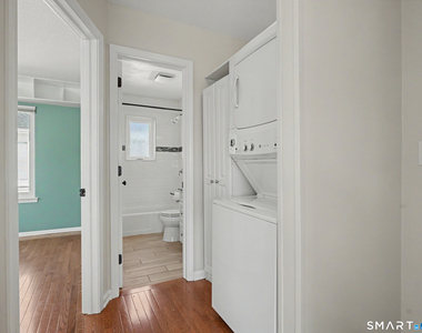 31 Betts Place - Photo Thumbnail 2