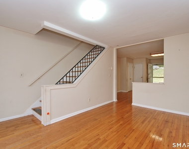 96 Columbus Place - Photo Thumbnail 5