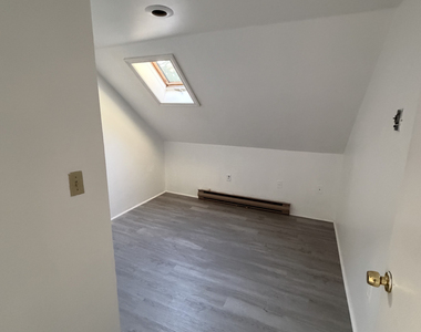 13 Jefferson Avenue - Photo Thumbnail 7