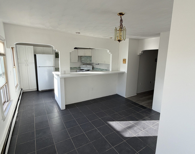 13 Jefferson Avenue - Photo Thumbnail 2