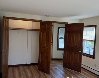174 Shore Road - Photo Thumbnail 4