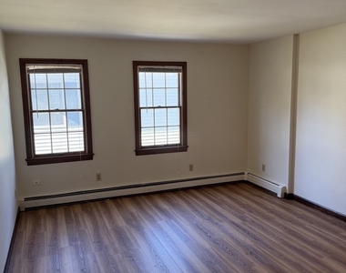 174 Shore Road - Photo Thumbnail 6