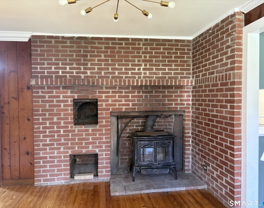 380 Main Street - Photo Thumbnail 10