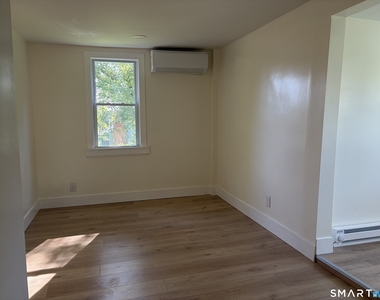 380 Main Street - Photo Thumbnail 20