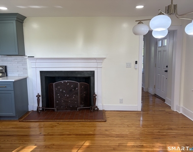380 Main Street - Photo Thumbnail 8