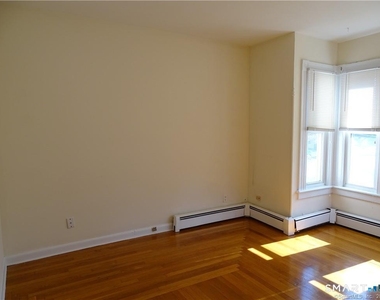 146 Montowese Street - Photo Thumbnail 8