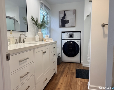 56 Richmondville Avenue - Photo Thumbnail 21