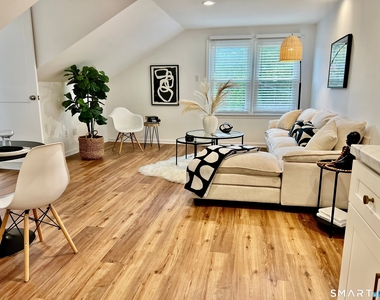 56 Richmondville Avenue - Photo Thumbnail 9