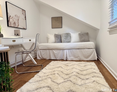 56 Richmondville Avenue - Photo Thumbnail 17