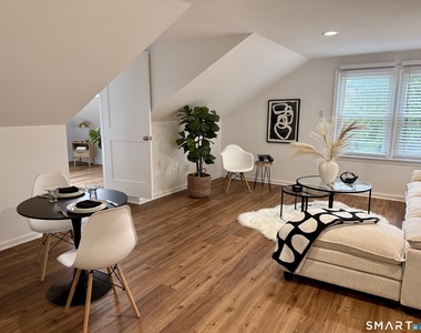56 Richmondville Avenue - Photo Thumbnail 11