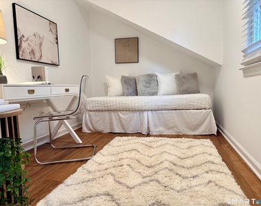 56 Richmondville Avenue - Photo Thumbnail 18