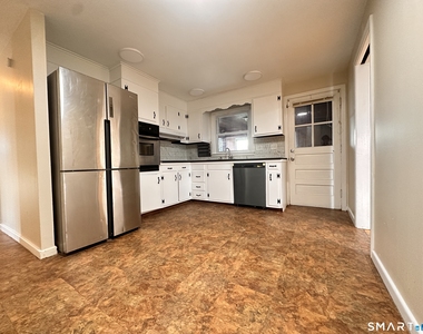 266 Linwood Street - Photo Thumbnail 5