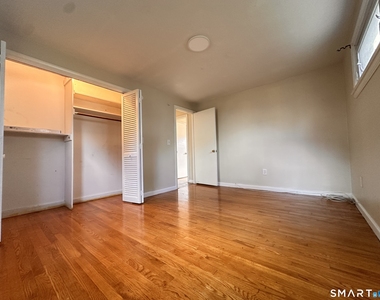 266 Linwood Street - Photo Thumbnail 9