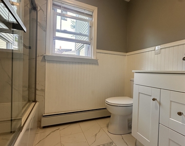 266 Linwood Street - Photo Thumbnail 6