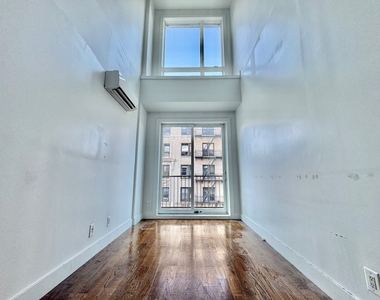 85 Graham Avenue - Photo Thumbnail 1