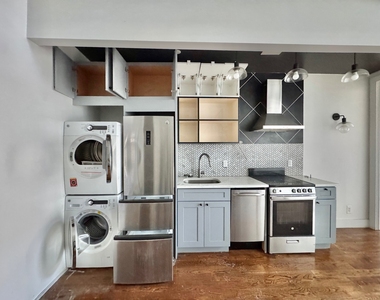 85 Graham Avenue - Photo Thumbnail 2