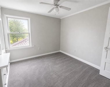 856 Craig Street - Photo Thumbnail 5
