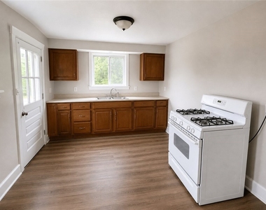 856 Craig Street - Photo Thumbnail 1