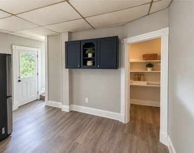 744 Large Ave - Photo Thumbnail 1