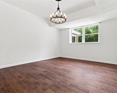 420 Edgemont Street - Photo Thumbnail 5