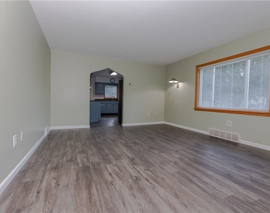 33 Mondine Ln - Photo Thumbnail 18