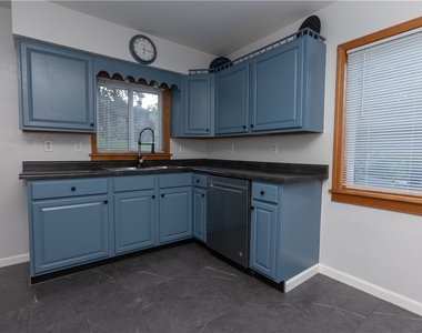 33 Mondine Ln - Photo Thumbnail 12