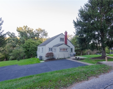 33 Mondine Ln - Photo Thumbnail 4