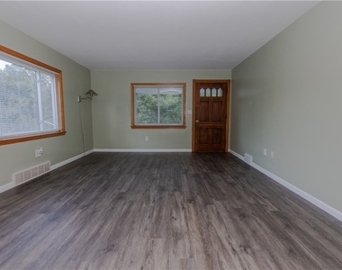 33 Mondine Ln - Photo Thumbnail 17