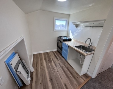 10023 Calvin St - Photo Thumbnail 5