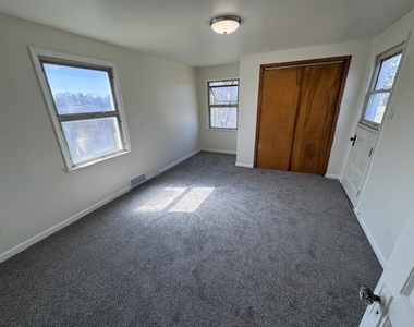 10023 Calvin St - Photo Thumbnail 10