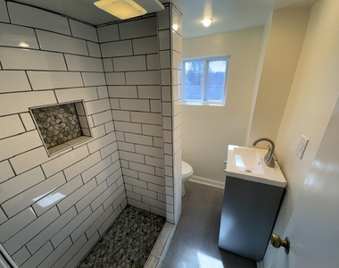 10023 Calvin St - Photo Thumbnail 7