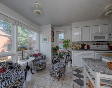 9 Graham Pl - Photo Thumbnail 15