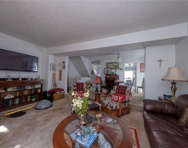9 Graham Pl - Photo Thumbnail 10