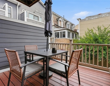 2652 Larkins Way - Photo Thumbnail 37