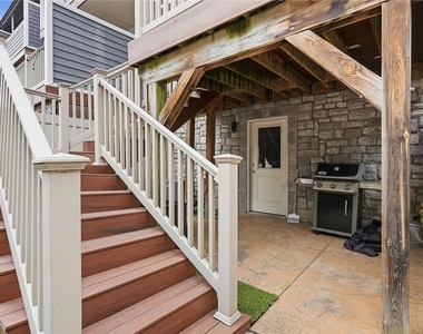2652 Larkins Way - Photo Thumbnail 38