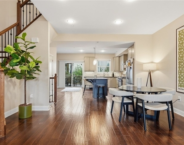 2652 Larkins Way - Photo Thumbnail 19