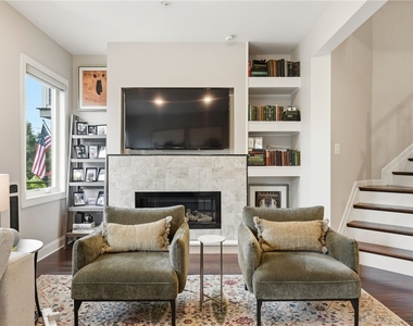 2652 Larkins Way - Photo Thumbnail 24