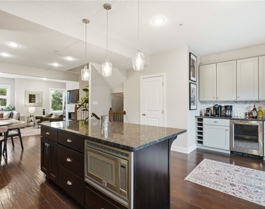 2652 Larkins Way - Photo Thumbnail 14