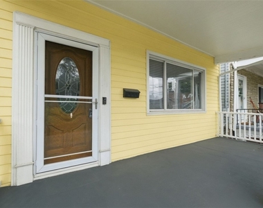 136 Dilworth St - Photo Thumbnail 2