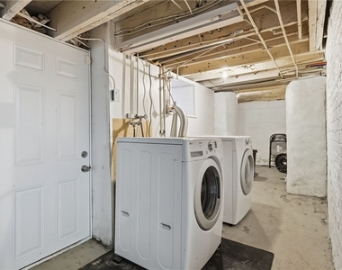136 Dilworth St - Photo Thumbnail 28