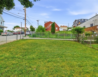 136 Dilworth St - Photo Thumbnail 31
