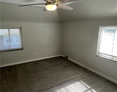 63 W Bellecrest Ave - Photo Thumbnail 13