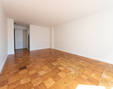 East 36th Street - Photo Thumbnail 1