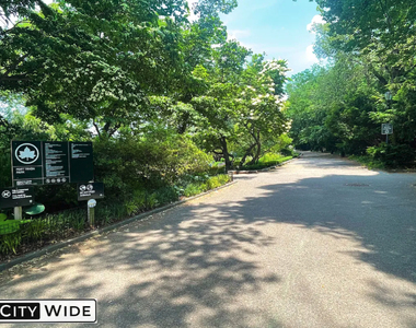 690 Ft Washington Avenue - Photo Thumbnail 6