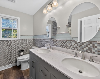 4776 Edgeworth Drive - Photo Thumbnail 28