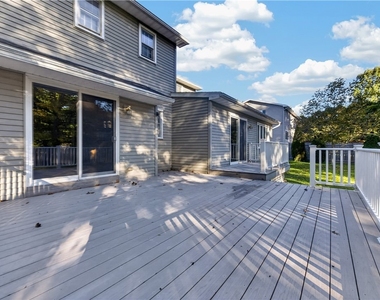 4776 Edgeworth Drive - Photo Thumbnail 38