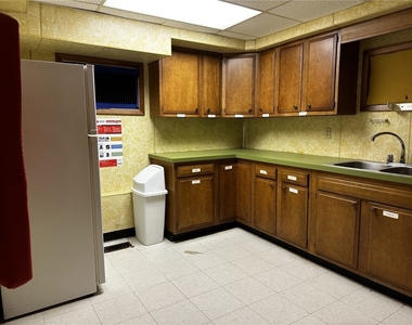 56 Shepard Street - Photo Thumbnail 8