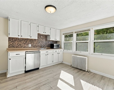 6797 Main Street - Photo Thumbnail 2
